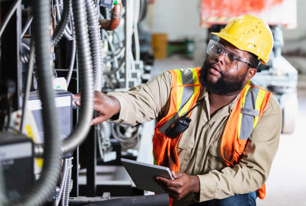 Best Commercial Electrician Services  in North Lindenhurst, NY